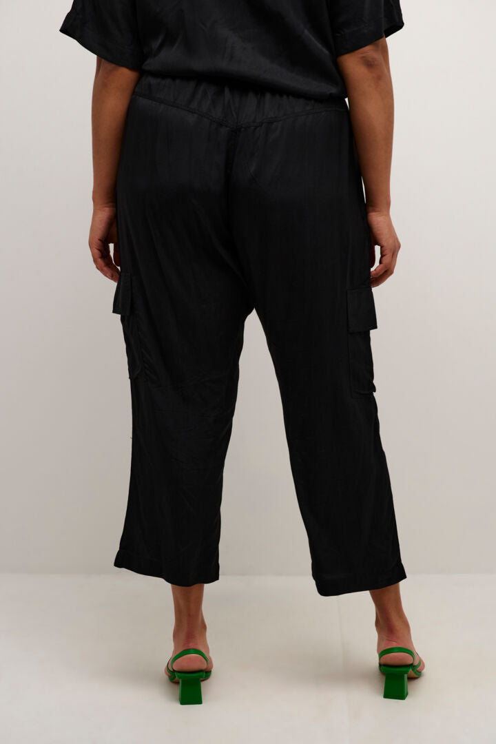 Dicta 7/8th cargo Pant-curve style